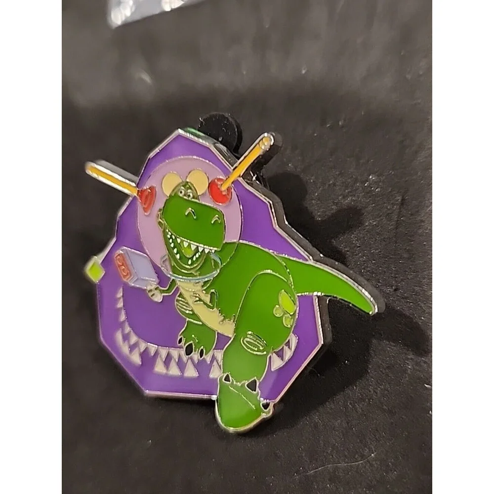 Disney Rex Green Dinosaur Toy Story Game Prize teeth 2022 Trading Pin 155388 SDR